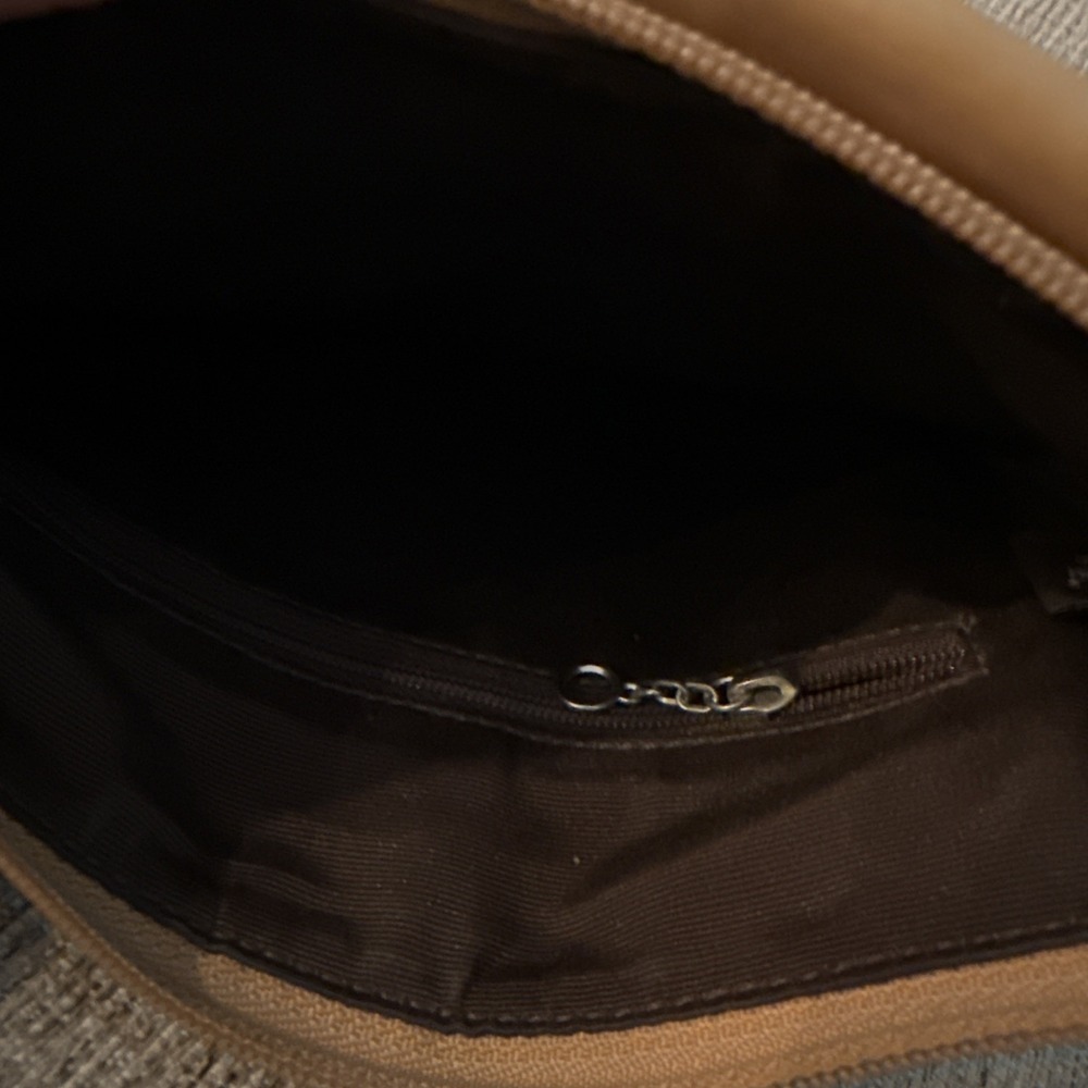 🔥🔥Coach Soho Leather‎ Hobo Crossbody Bag Camel Color. - Picture 4 of 4